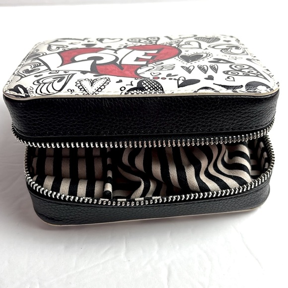 Brighton black and white heart print Leather Jewelry Box - Picture 11 of 11
